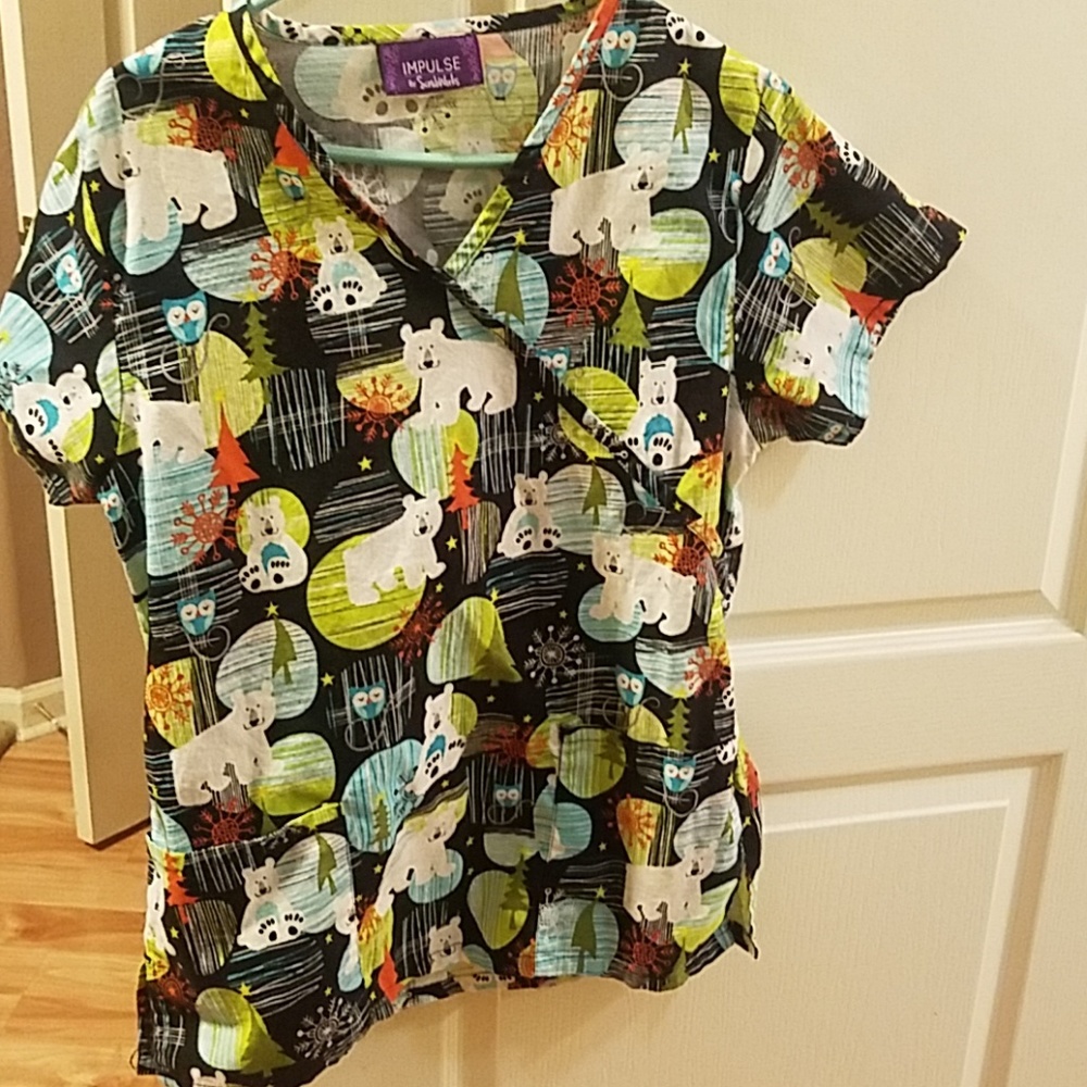 used impulse by scrub works top size medium